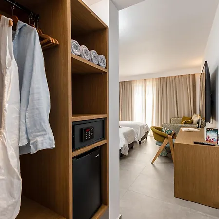 فندق Naxos By Icon Blue