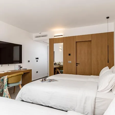 Naxos Hotel
