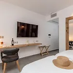 Naxos Hotel 4*