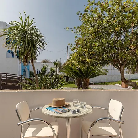 فندق Naxos 4*