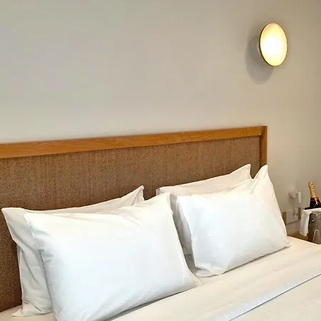 Naxos Hotel