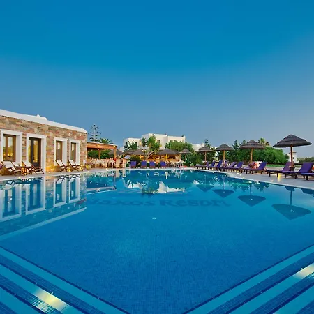 Naxos فندق 4*